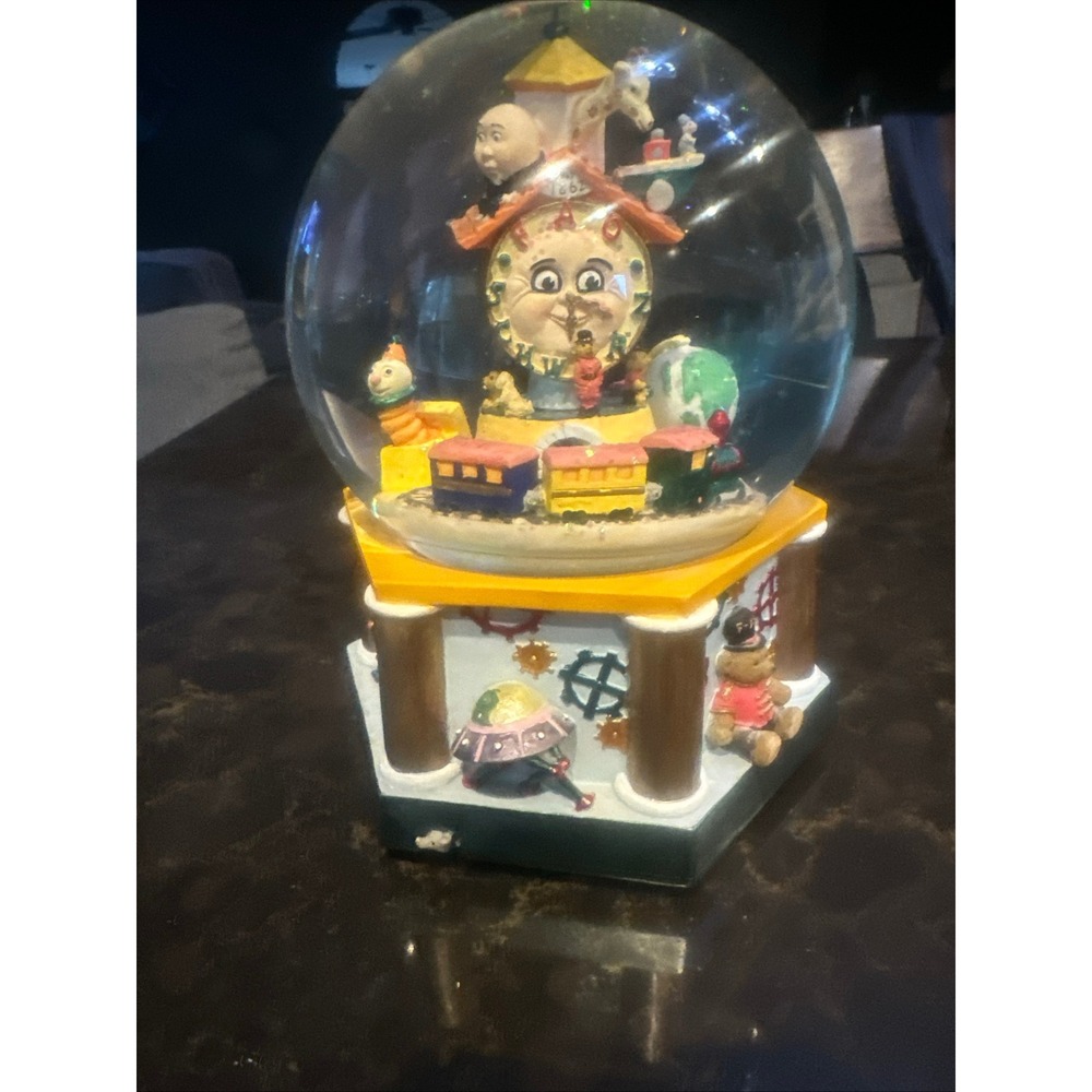 F.A.O. Schwarz Three Jays Import Musical Snow Globe Musical Nursey Rhyme VINTAGE